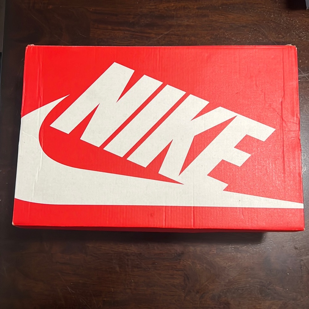 Nike Dunk Low ME